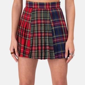 Tartan , plaid , highwaisted pleated skirt , size S , 26 in waist , never worn